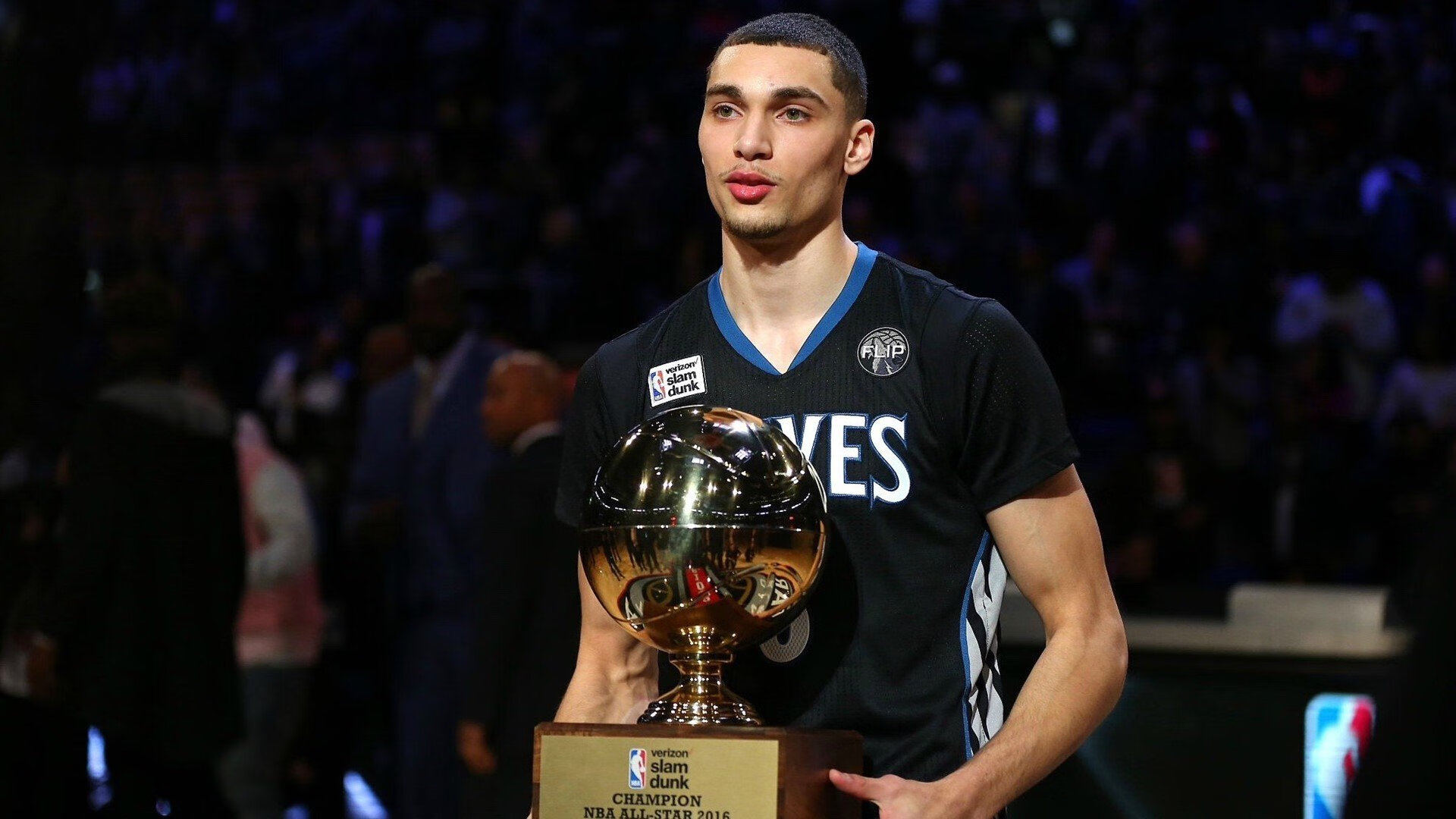 掘金压哨战胜尼克斯，约基奇后仰中投定音，掘金球员约基奇个人资料